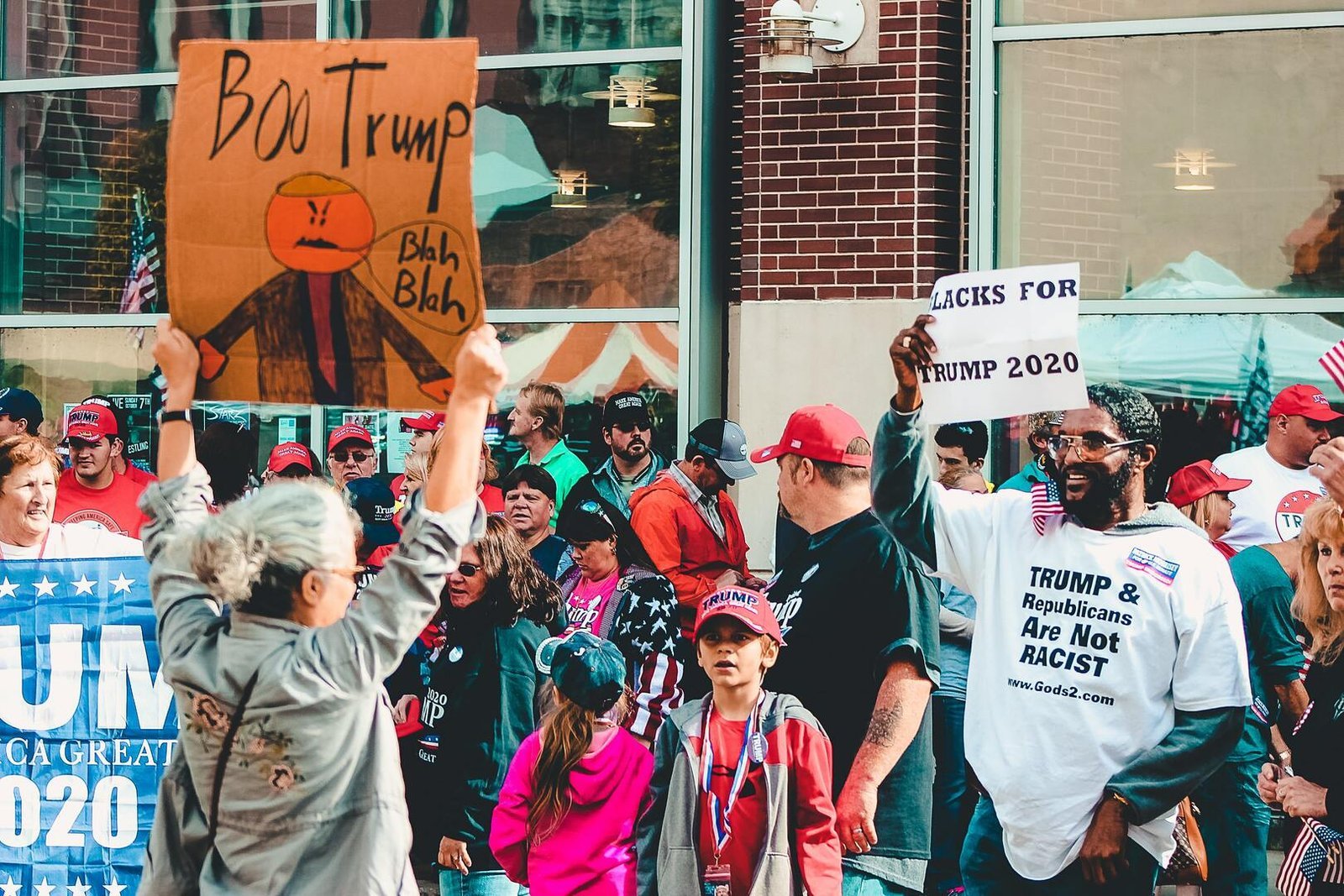 crowd-protest-demonstration-event-street-product-1540313-pxhere.com-min